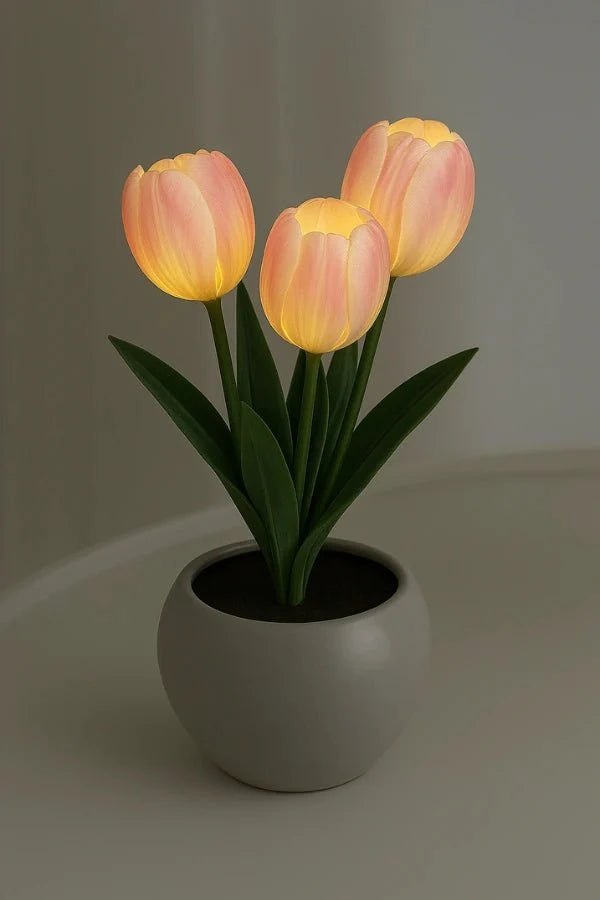 Bloom Eclaire Lighted Flower Lamp