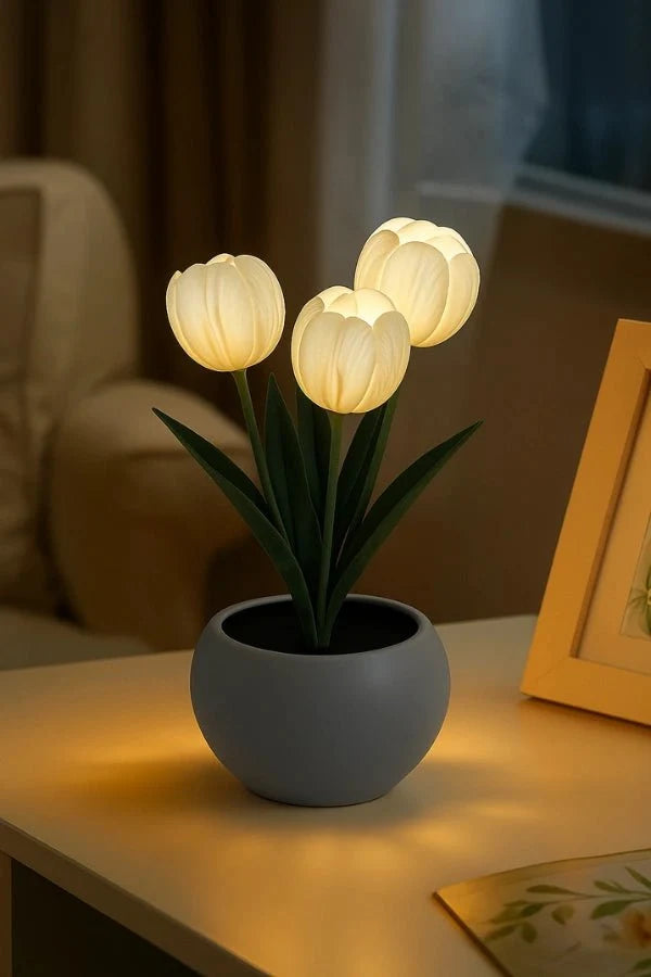 Bloom Eclaire Lighted Flower Lamp
