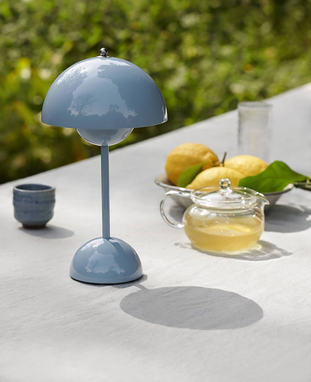 Creative Bedroom Minimalist Mushroom Shaped LED Table Lamp – Bedside Study Office Desk Light with Modern Flower Bud Design for Kids Room Decor