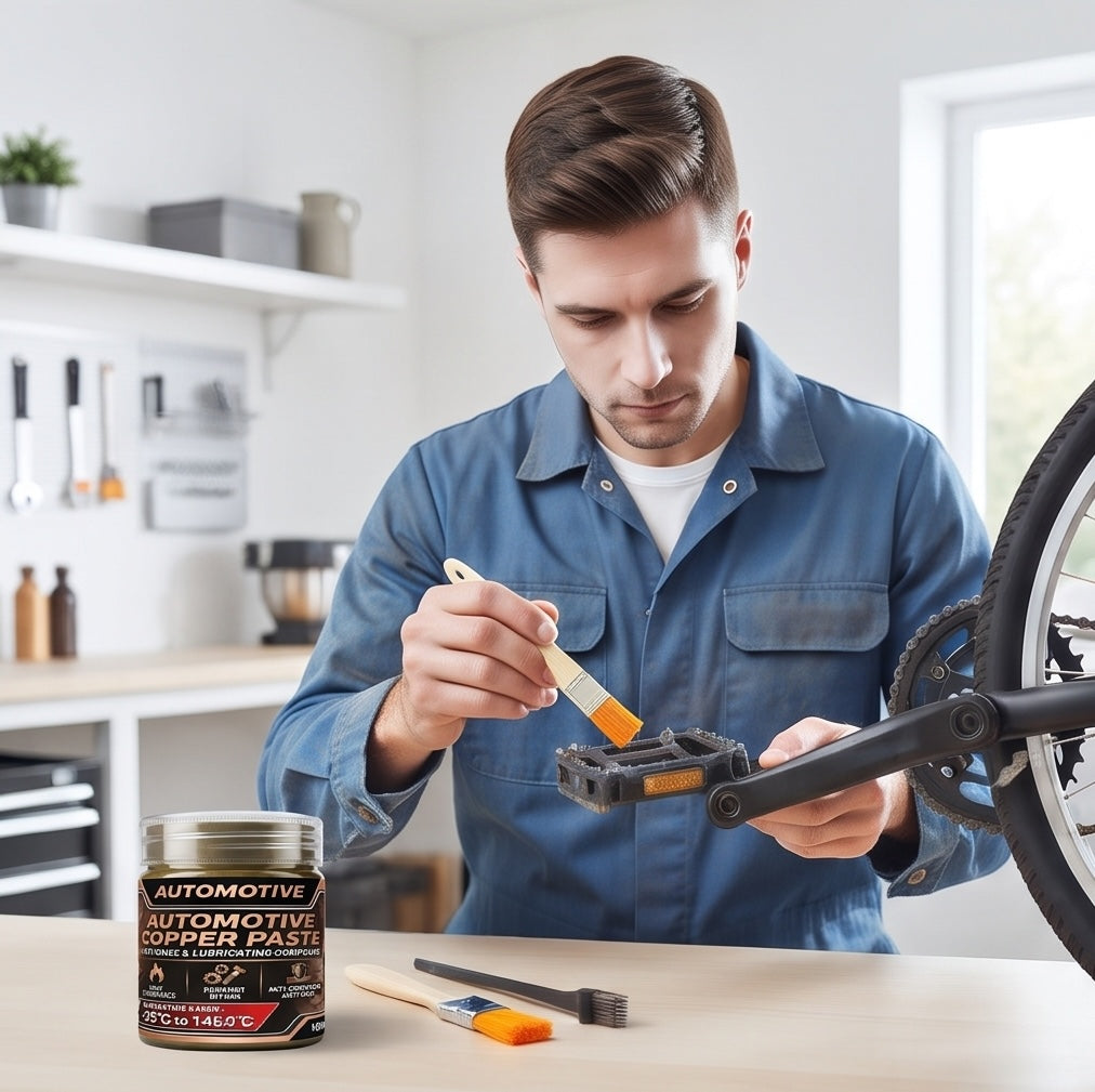 High-Temp Copper Grease 1400°C – Anti-Seize Lubricant for Car Brakes, Exhausts, Spark Plugs and Bolts with Convenient Applicator Brushes