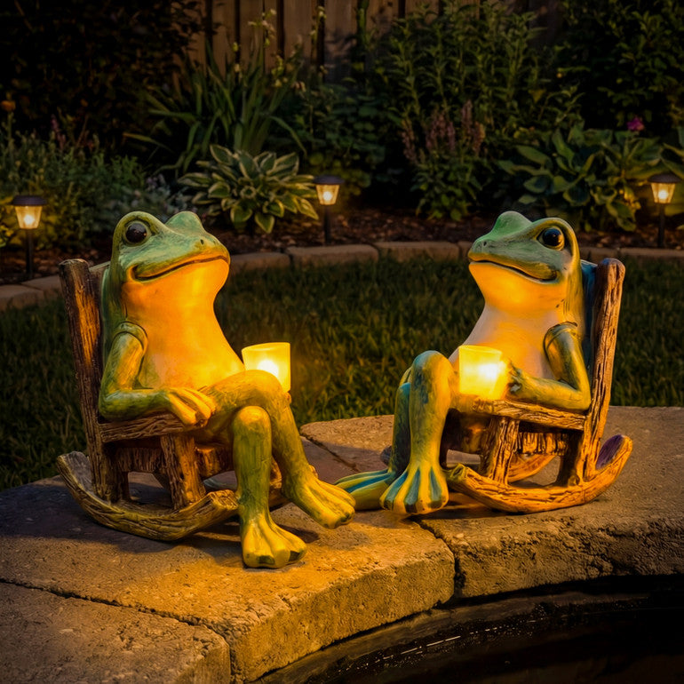 Glowing Solar Frog Statue Light