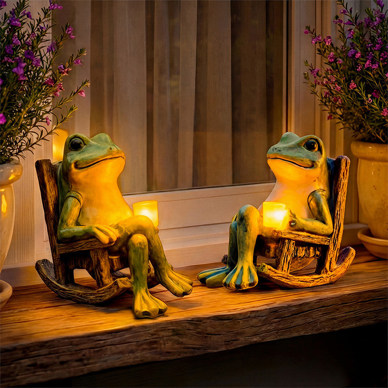 Glowing Solar Frog Statue Light