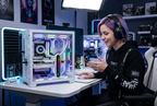 ARGB GPU Support Bracket – Vertical Graphics Card Holder with Temperature Display, Mirror Lighting and 5V 3-Pin Desktop PC Connection