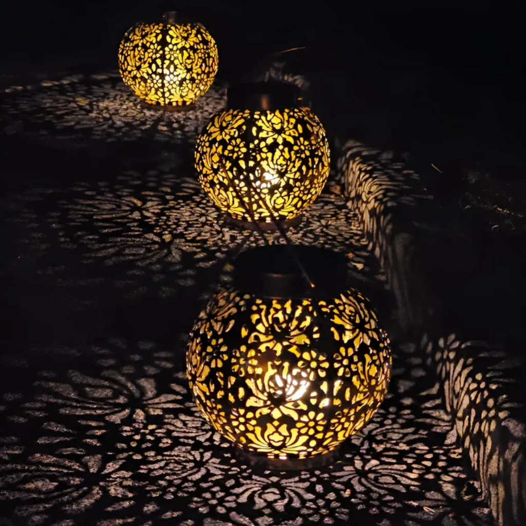 Weatherproof LED Solar Pendant Light For The Garden