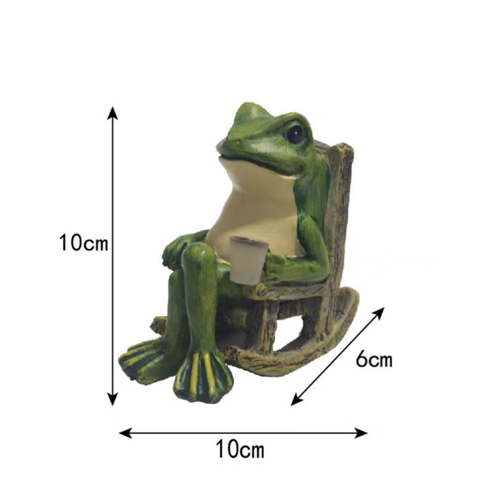 Solar Powered Dusk-to-Dawn Warm White LED Frog Statue Light - Weatherproof Resin Lawn & Yard Ornament