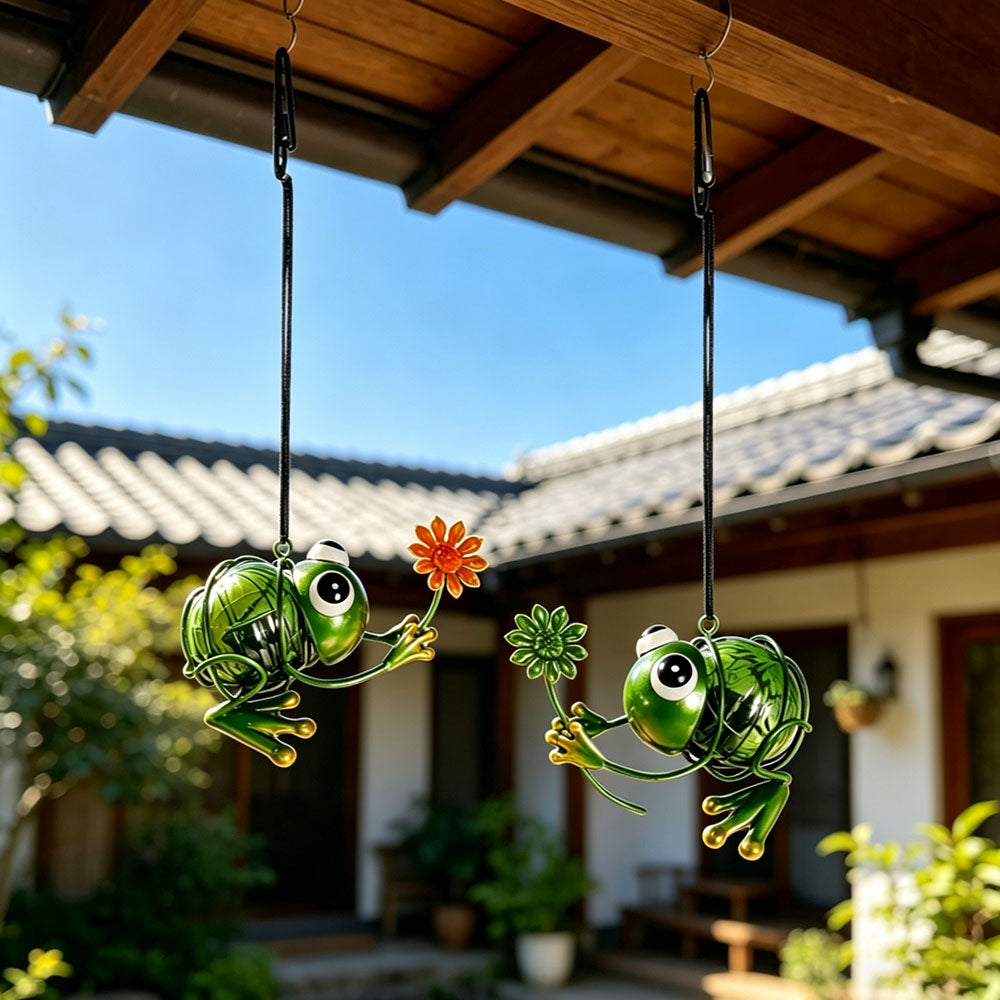 Solar Powered Warm White LED Metal Frog Hanging Light - Weatherproof Patio & Tree Hanging Lighting