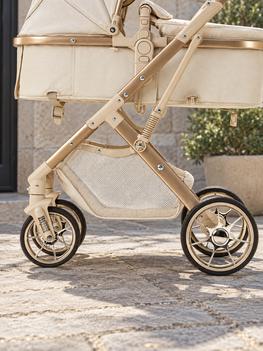 Nest Passage Reversible Folding Bassinet Stroller