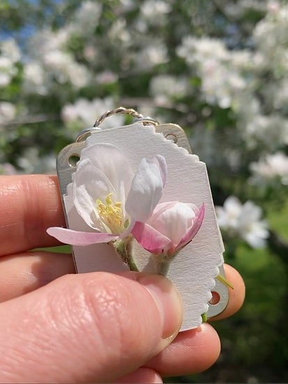 Ahahay | Mini Flower Press | Compact Botanical Keepsake Maker | Portable Craft Tool