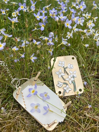 Ahahay | Mini Flower Press | Compact Botanical Keepsake Maker | Portable Craft Tool