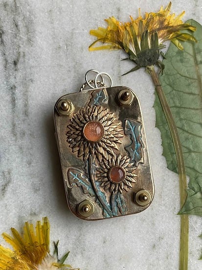 Ahahay | Mini Flower Press | Compact Botanical Keepsake Maker | Portable Craft Tool