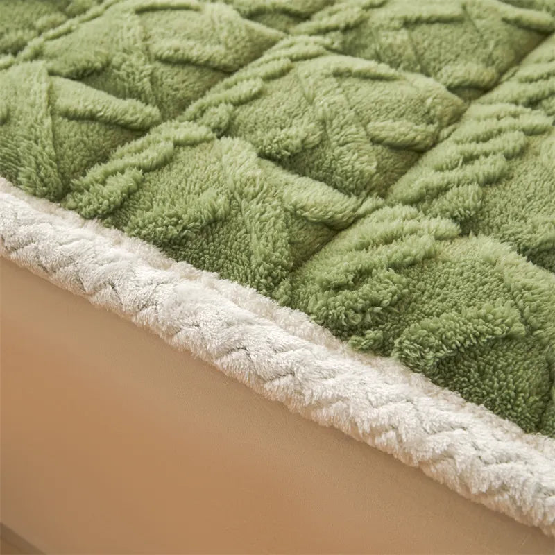 Ahahay | Thick Warm Winter Blanket Mattress Pad