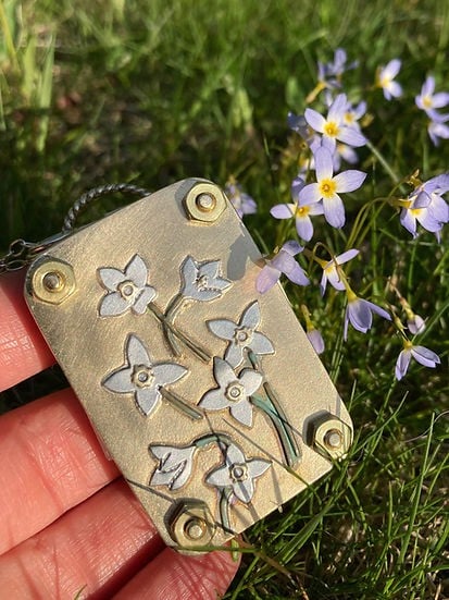 Ahahay | Mini Flower Press | Compact Botanical Keepsake Maker | Portable Craft Tool