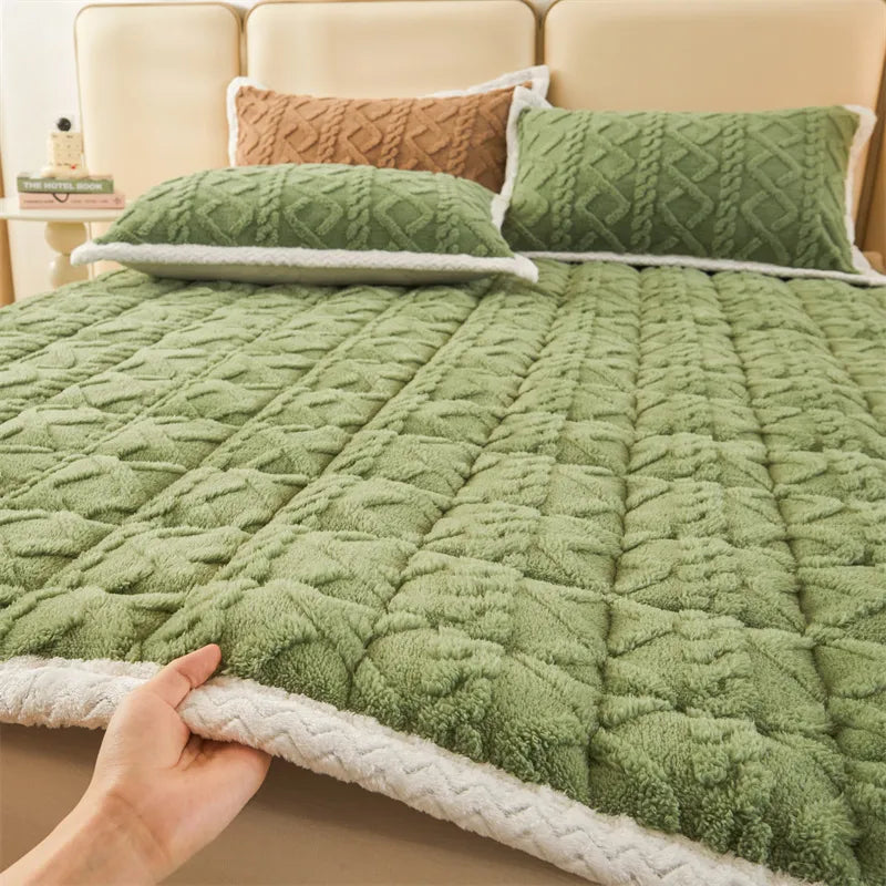 Ahahay | Thick Warm Winter Blanket Mattress Pad